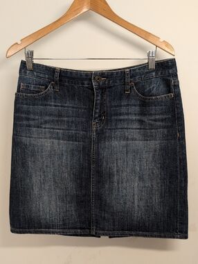 TOMMY HILFIGER BLUE DENIM MINI SKIRT SIZE 4